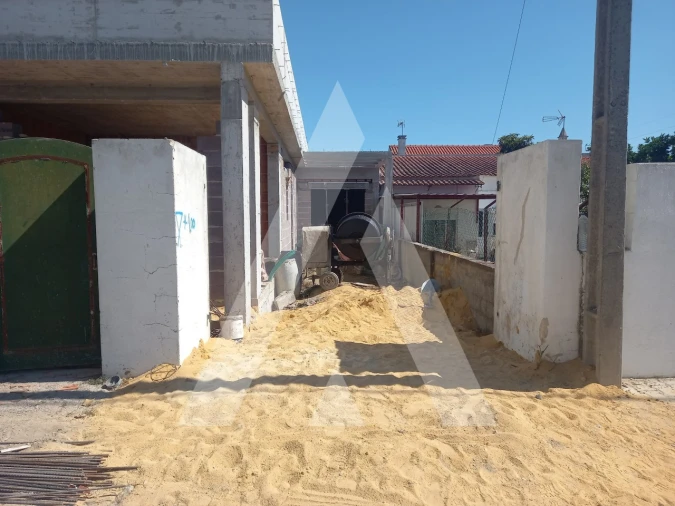 Moradia T4 para Venda em Fernao Ferro Foto 5