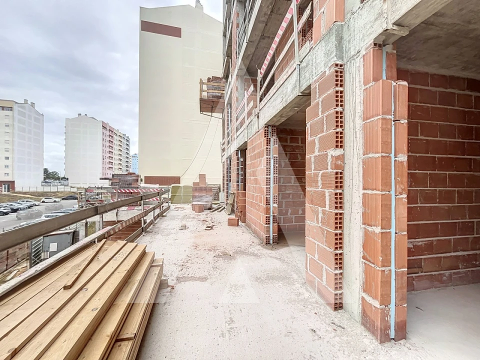 Apartamento T2 para Venda em Corroios Foto 2