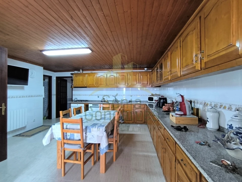 Moradia T3 para Venda em Geraz do Lima (Santa Maria, Santa Leocádia, Moreira), Deão Foto 3