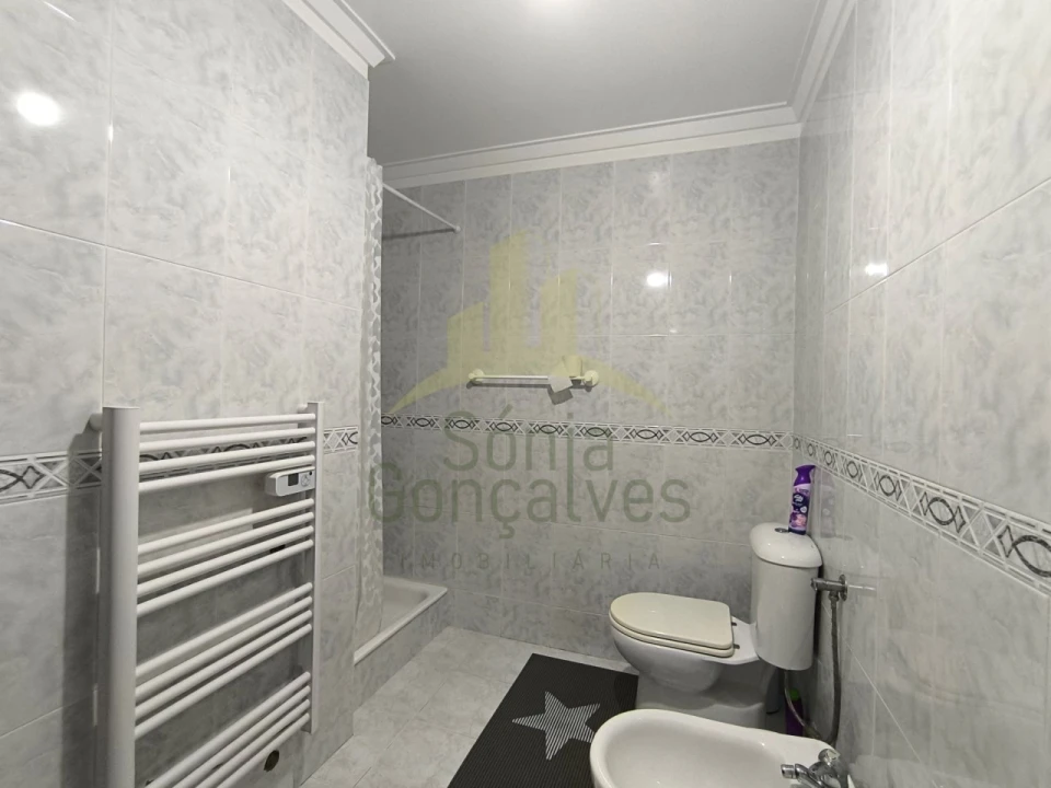 Moradia T3 para Venda em Geraz do Lima (Santa Maria, Santa Leocádia, Moreira), Deão Foto 8