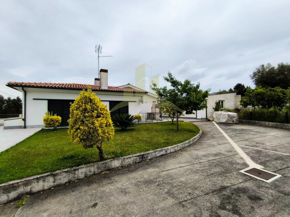 Moradia T3 para Venda em Geraz do Lima (Santa Maria, Santa Leocádia, Moreira), Deão Foto 31