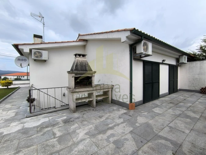 Moradia T3 para Venda em Geraz do Lima (Santa Maria, Santa Leocádia, Moreira), Deão Foto 23