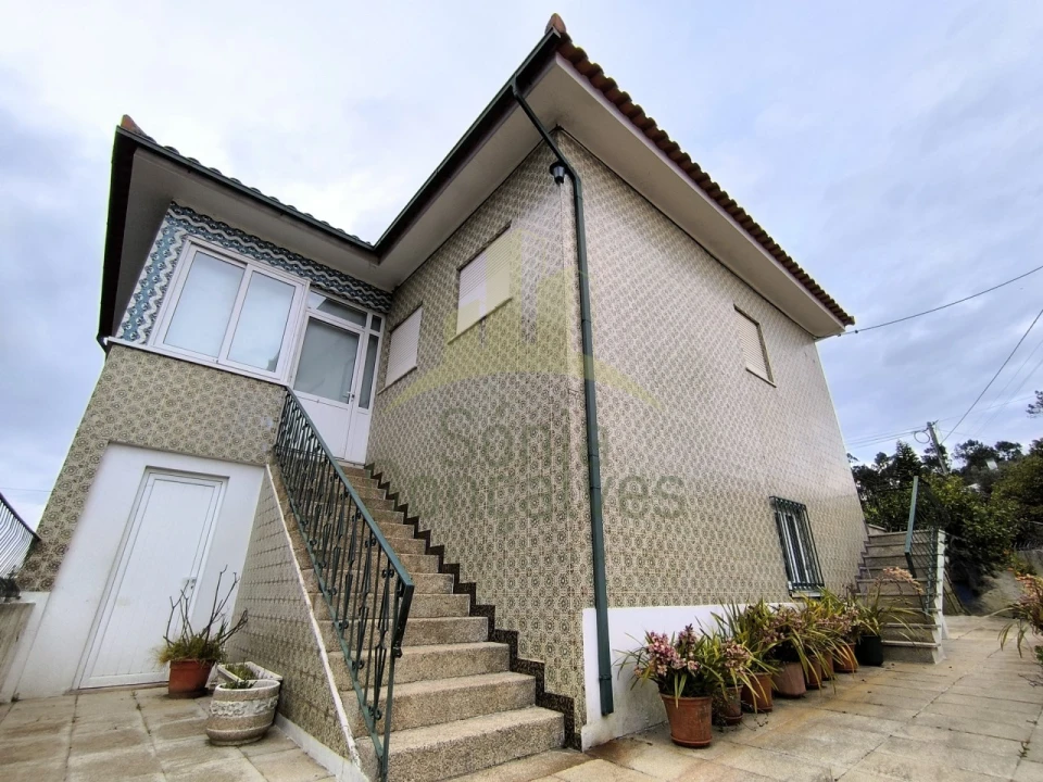 Moradia T3 para Venda em Cardielos e Serreleis Foto 1