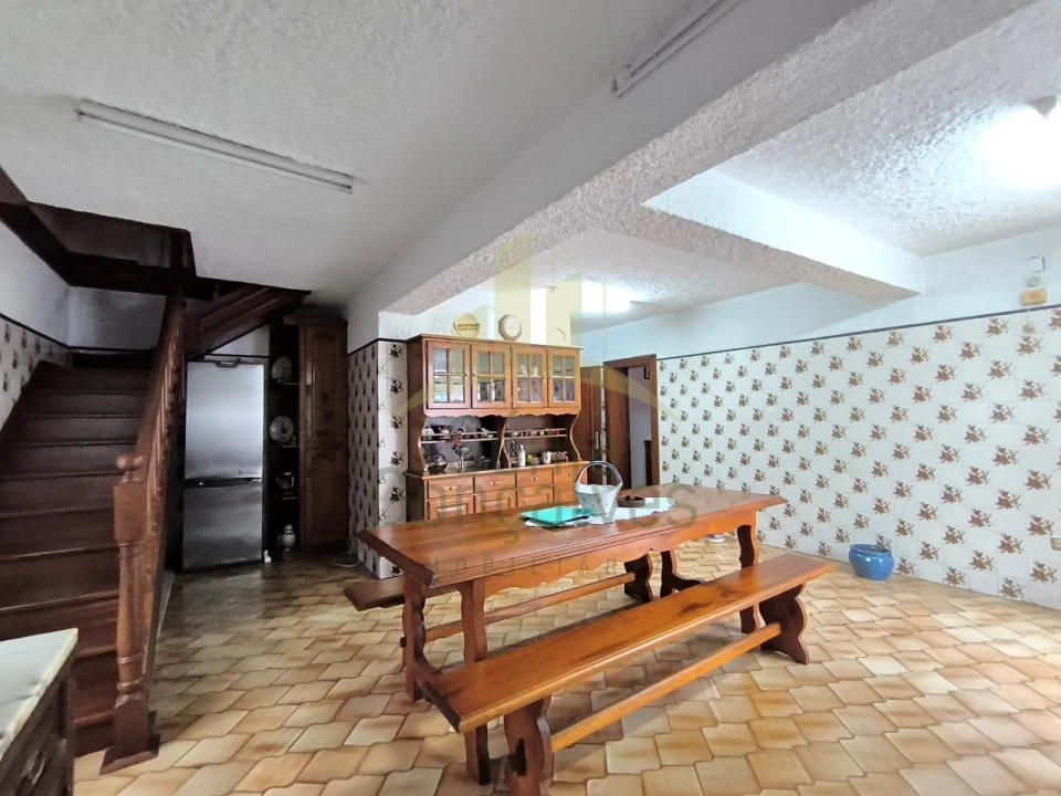 Moradia T3 para Venda em Cardielos e Serreleis Foto 6