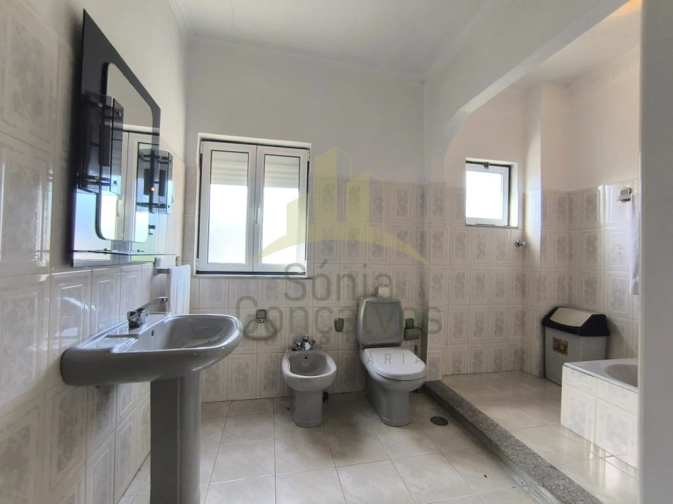 Moradia T3 para Venda em Cardielos e Serreleis Foto 23