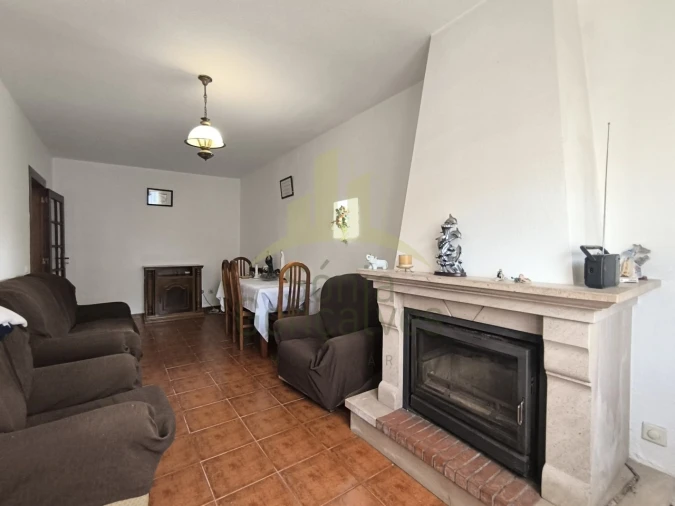 Moradia T3 para Venda em Cardielos e Serreleis Foto 8