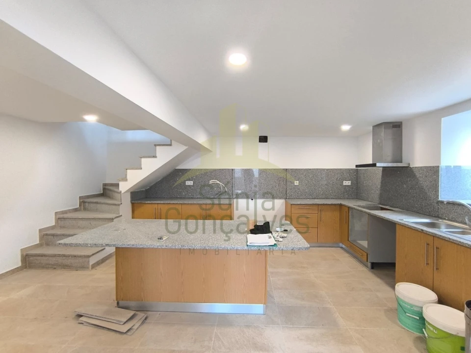 Moradia T3 para Venda em Subportela, Deocriste e Portela Susã Foto 2
