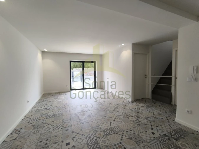 Moradia T3 para Venda em Fontão Foto 5