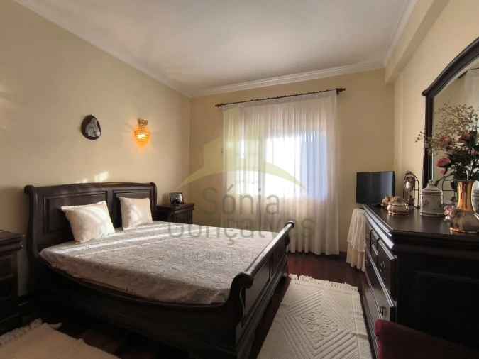 Moradia T5 para Venda em Refoios do Lima Foto 9