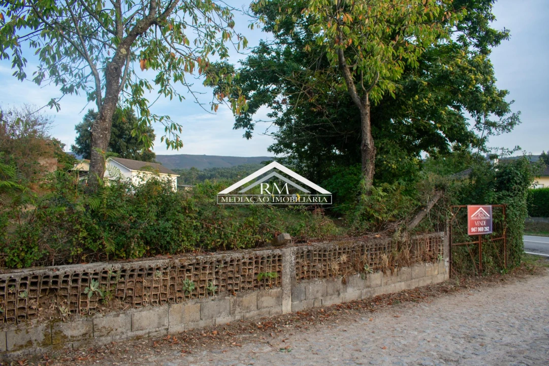 Terreno para Venda em Cerdal Foto 1