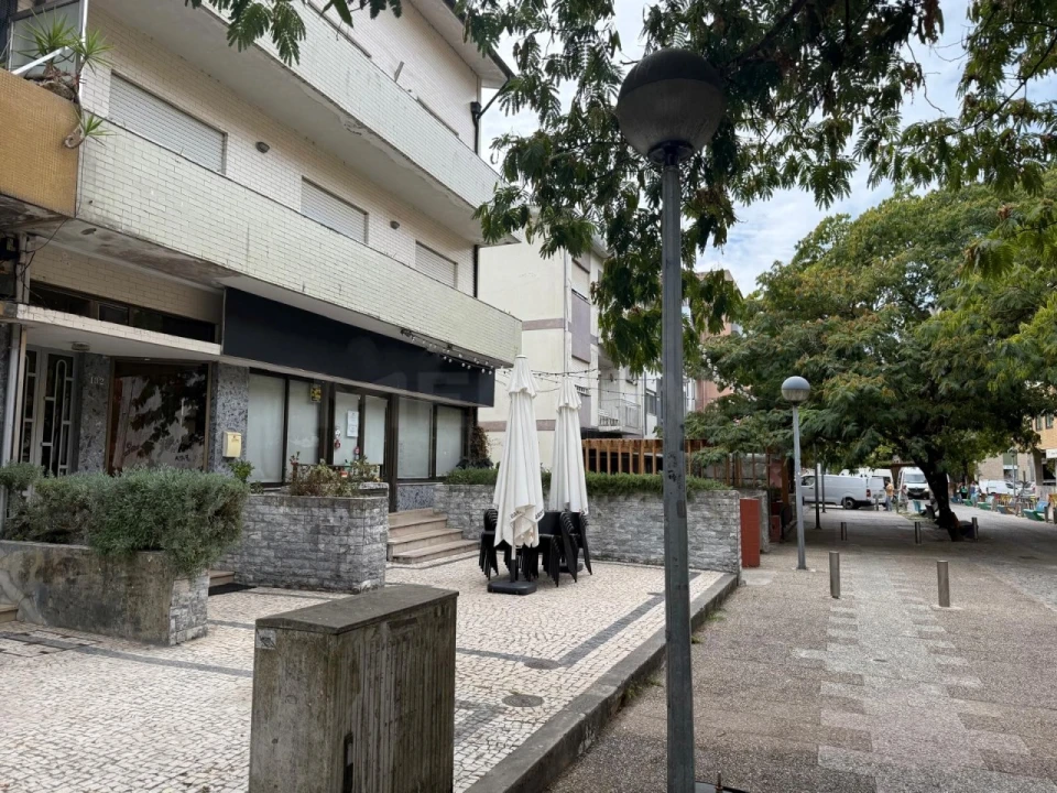 Loja para Venda em Vila Nova de Famalicão e Calendário Foto 3