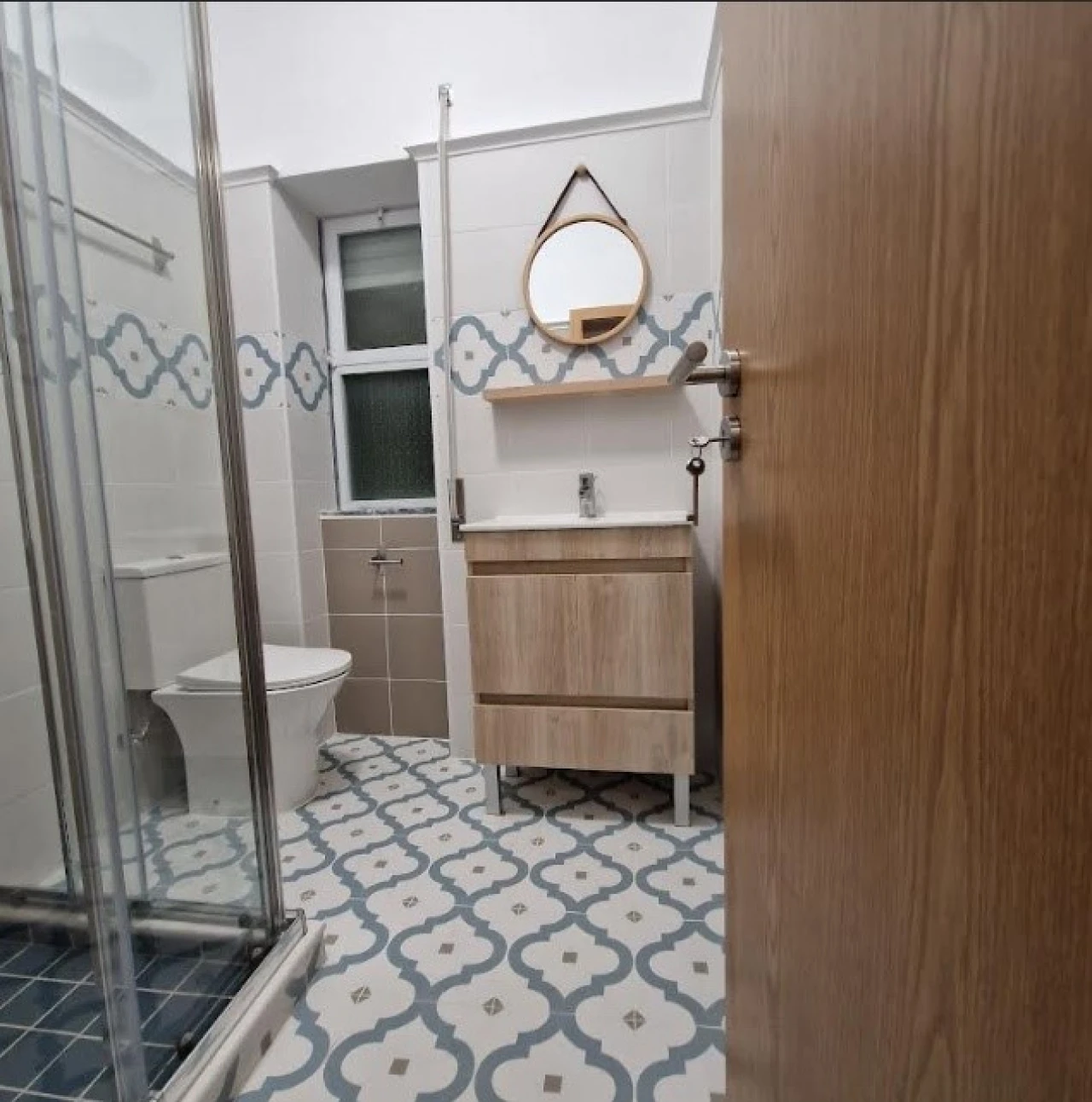 Apartamento T2 para Arrendamento em Espírito Santo, Nossa Senhora da Graça e São Simão Foto 4