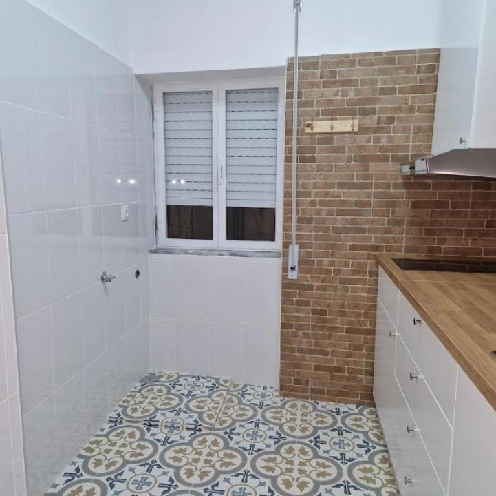 Apartamento T2 para Arrendamento em Espírito Santo, Nossa Senhora da Graça e São Simão Foto 9