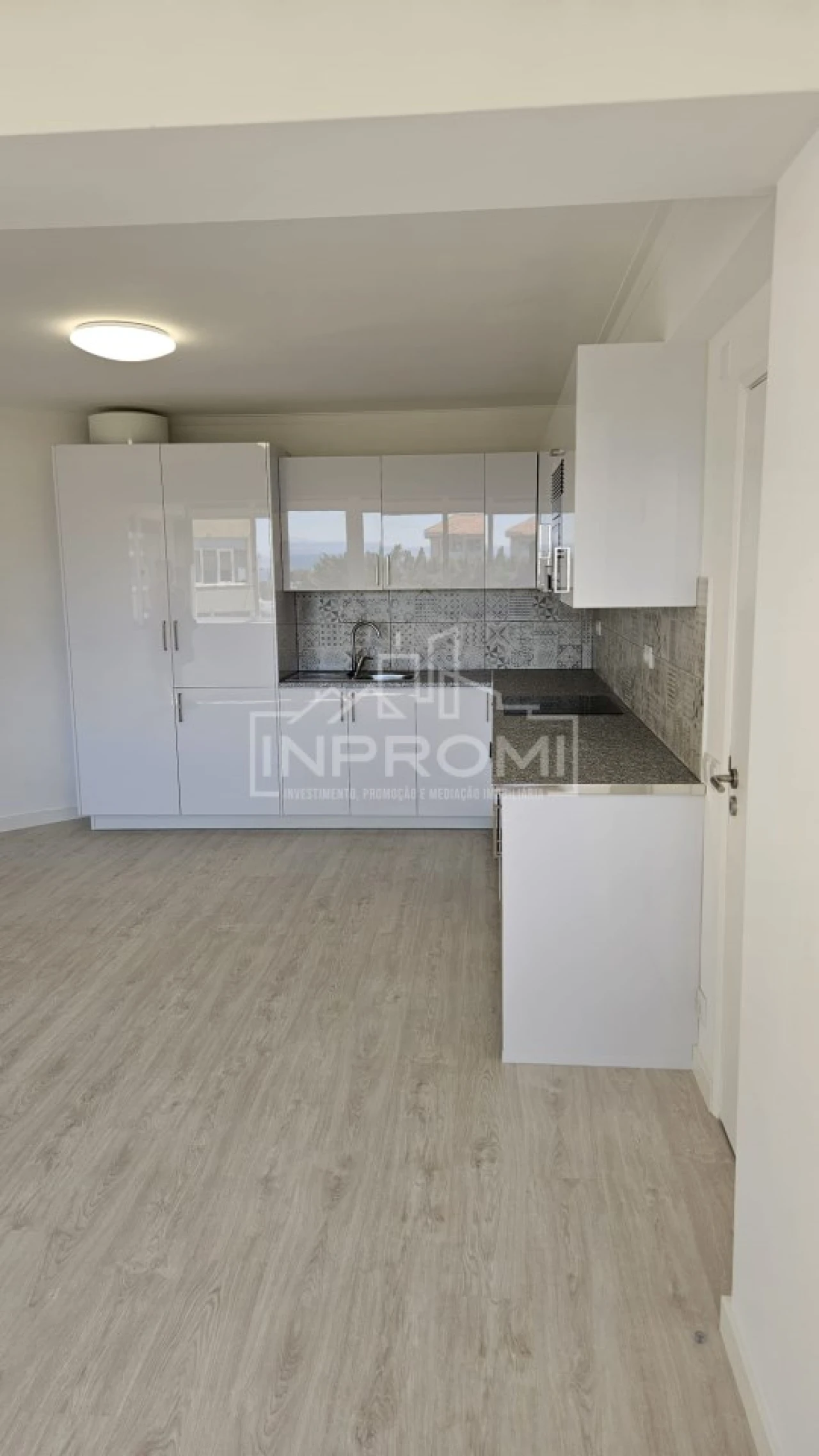 Apartamento T2 para Venda em Cascais e Estoril Foto 2