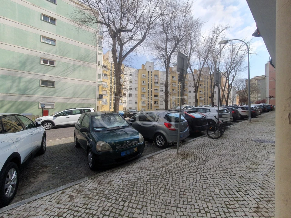 Apartamento T2 para Venda em Benfica Foto 15