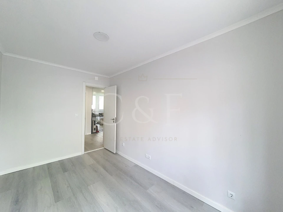 Apartamento T2 para Venda em Benfica Foto 10