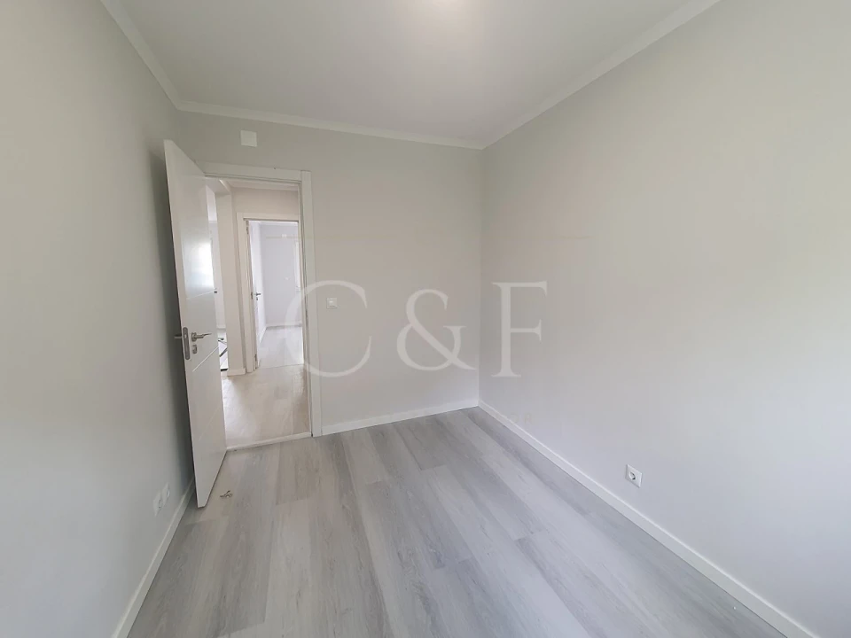 Apartamento T2 para Venda em Benfica Foto 7