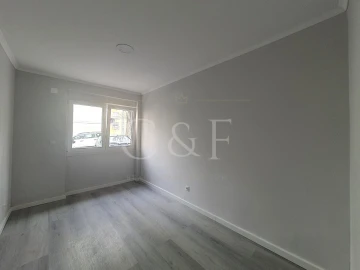 Apartamento T2 para Venda em Benfica