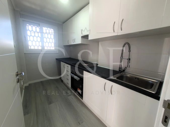 Apartamento T2 para Venda em Benfica Foto 1