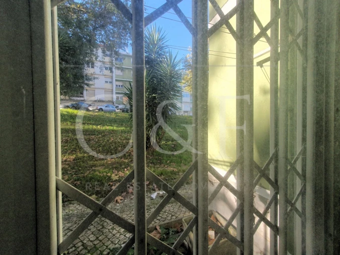 Apartamento T2 para Venda em Benfica Foto 16