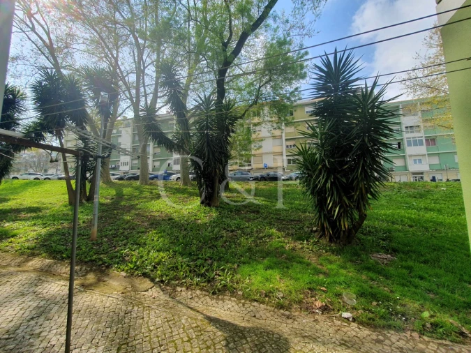 Apartamento T2 para Venda em Benfica Foto 17