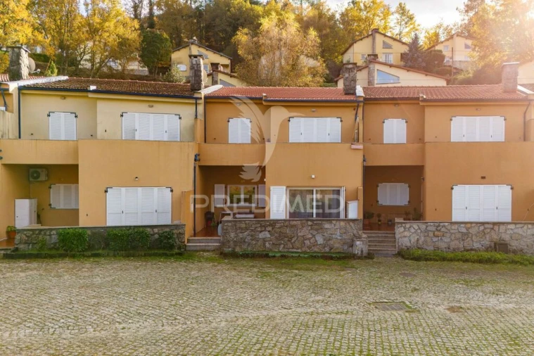 Moradia T1 para Venda em Venda Nova e Pondras Foto 6