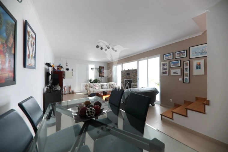 Moradia T3 para Venda em Canaviais Foto 6