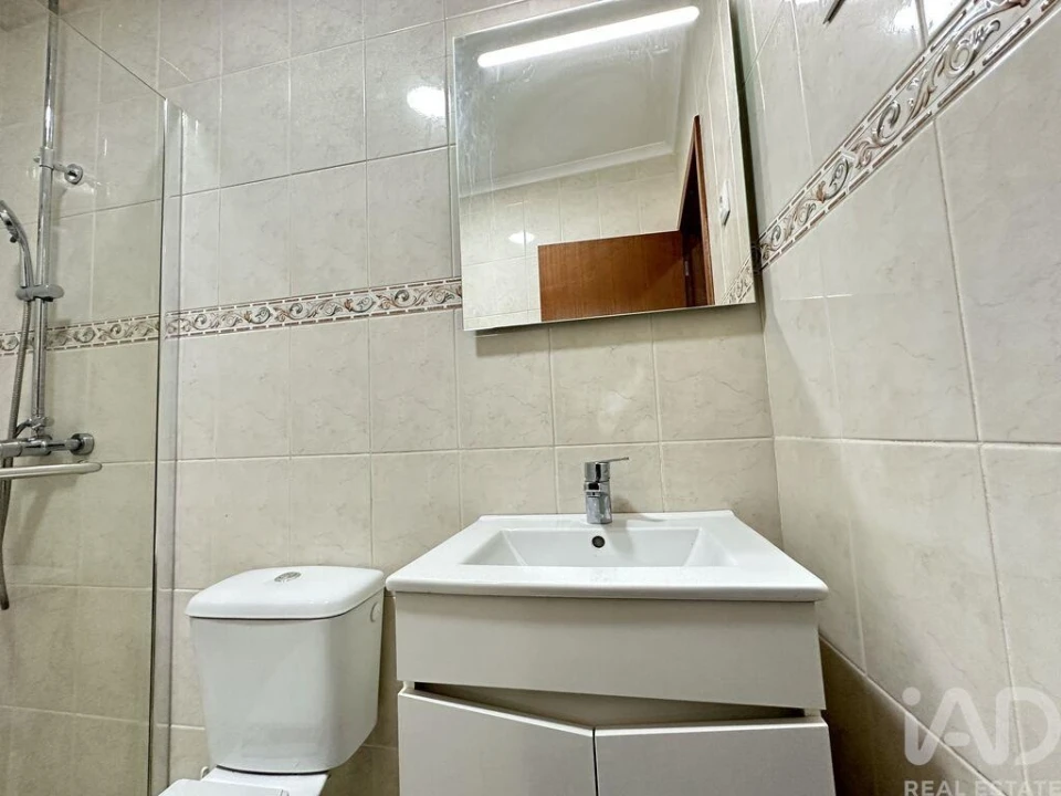 Moradia T5 para Venda em Cavadoude Foto 7