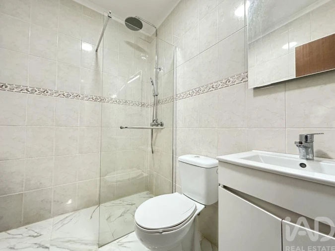 Moradia T5 para Venda em Cavadoude Foto 8