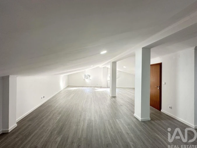 Moradia T5 para Venda em Cavadoude Foto 23