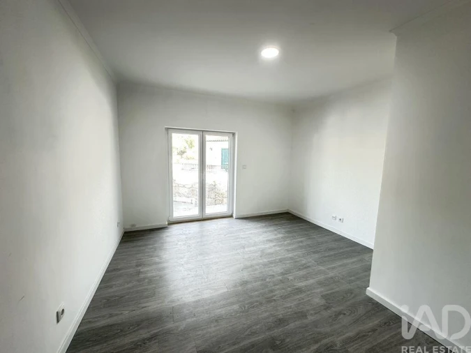 Moradia T5 para Venda em Cavadoude Foto 18