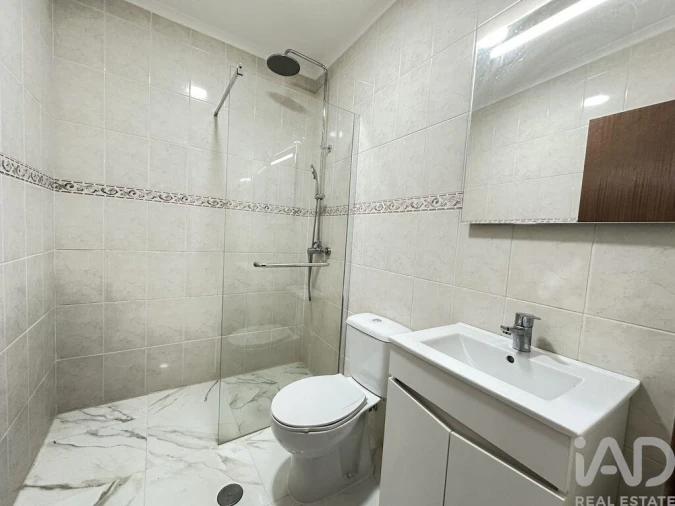 Moradia T5 para Venda em Cavadoude Foto 6