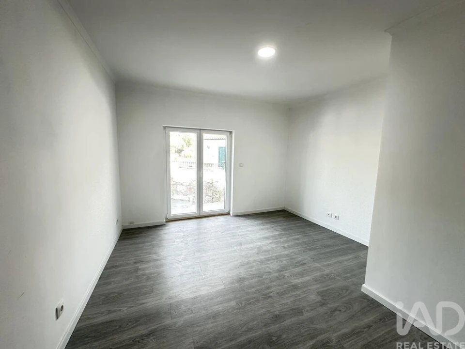 Moradia T5 para Venda em Cavadoude Foto 18