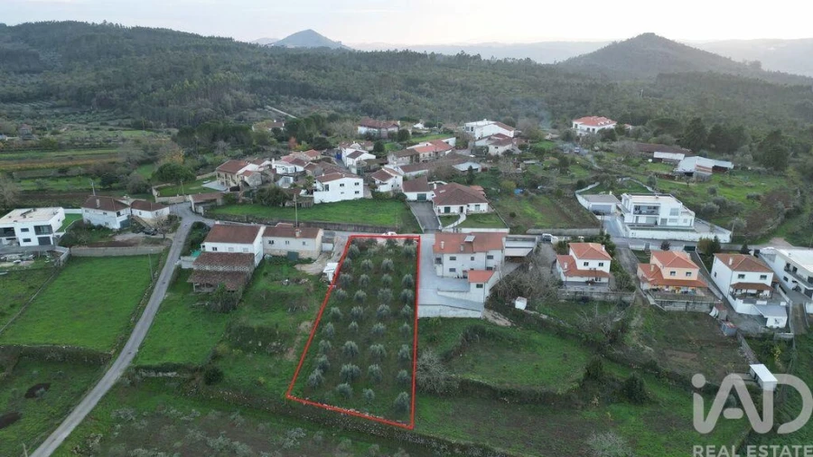 Terreno para Venda em São Miguel, Santa Eufémia e Rabaçal Foto 1