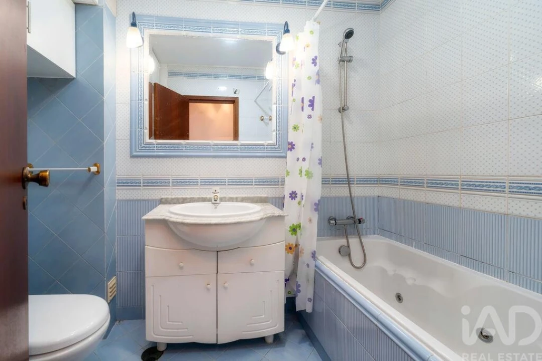 Apartamento T3 para Venda em Pechão Foto 21