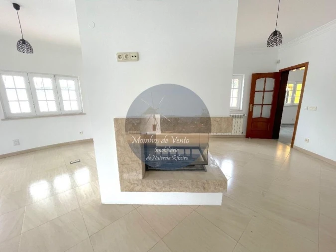 Moradia T5 para Venda em Moita Foto 30