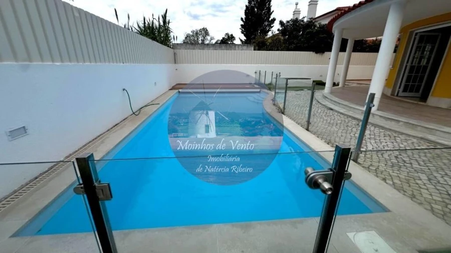 Moradia T5 para Venda em Moita Foto 14