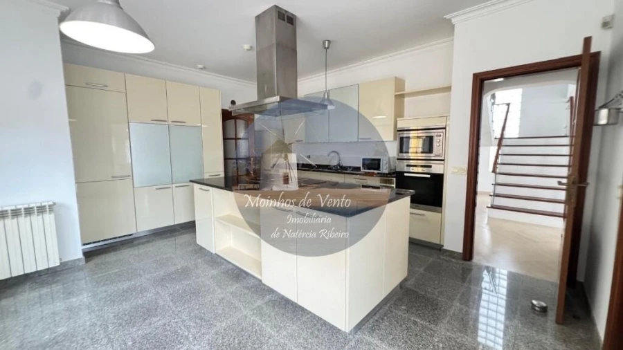 Moradia T5 para Venda em Moita Foto 22