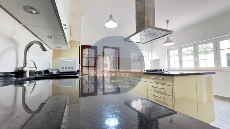 Moradia T5 para Venda em Moita Foto 20