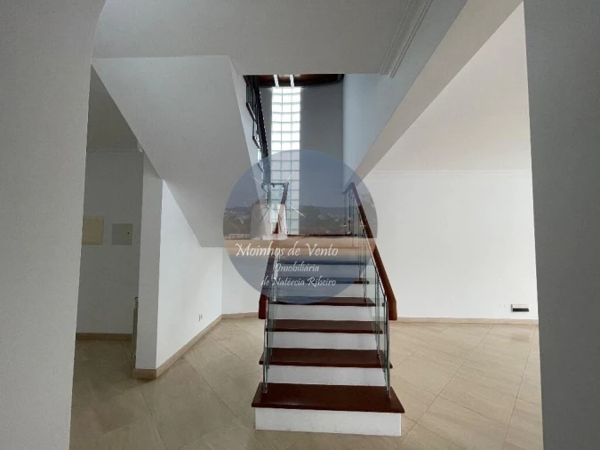 Moradia T5 para Venda em Moita Foto 35