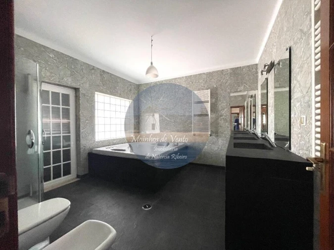 Moradia T5 para Venda em Moita Foto 52