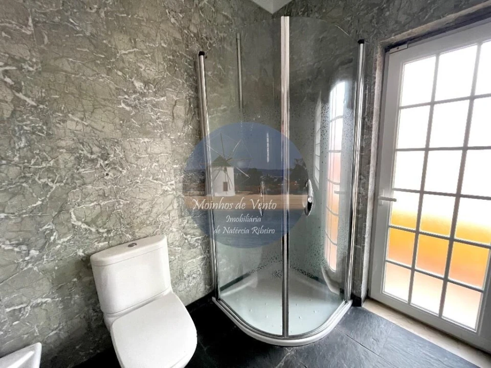 Moradia T5 para Venda em Moita Foto 56