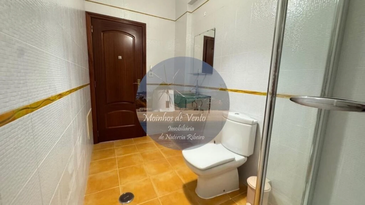 Moradia T5 para Venda em Moita Foto 58