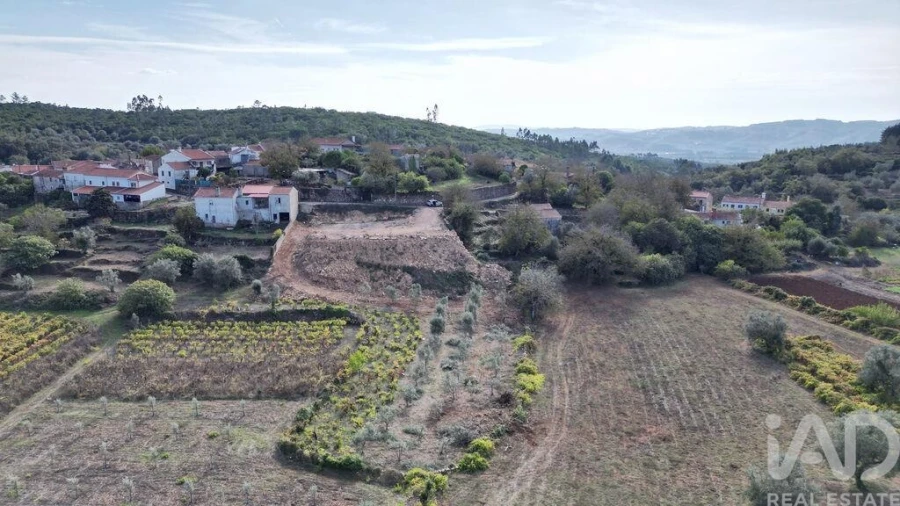 Terreno para Venda em São Miguel, Santa Eufémia e Rabaçal Foto 2