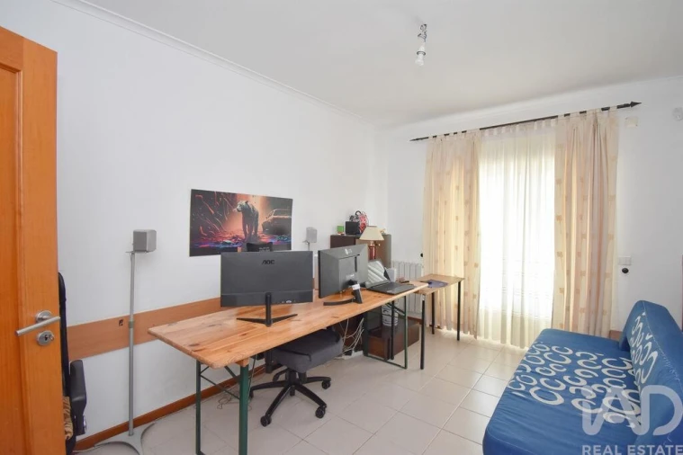 Moradia T4 para Venda em Sé Nova, Santa Cruz, Almedina e São Bartolomeu Foto 12