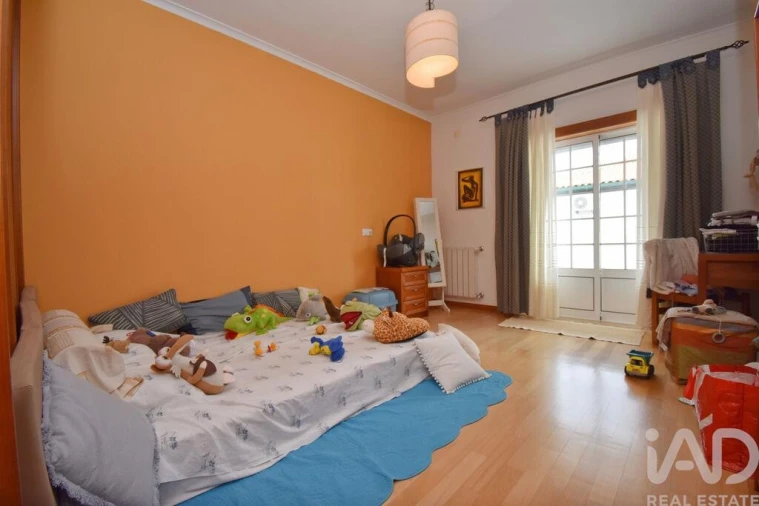 Moradia T4 para Venda em Sé Nova, Santa Cruz, Almedina e São Bartolomeu Foto 24