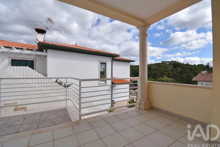 Moradia T4 para Venda em Sé Nova, Santa Cruz, Almedina e São Bartolomeu Foto 28