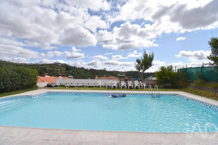 Moradia T4 para Venda em Sé Nova, Santa Cruz, Almedina e São Bartolomeu Foto 31