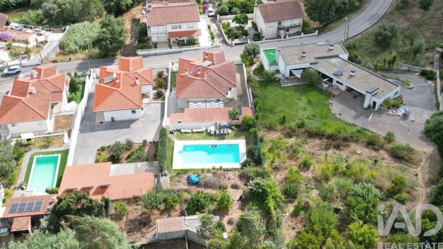 Moradia T4 para Venda em Sé Nova, Santa Cruz, Almedina e São Bartolomeu Foto 35