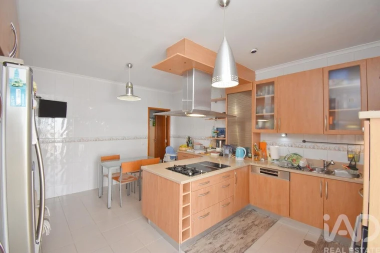 Moradia T4 para Venda em Sé Nova, Santa Cruz, Almedina e São Bartolomeu Foto 14